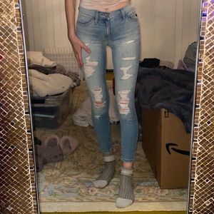 Light Wash Ripped Skinny size 25 Jeans